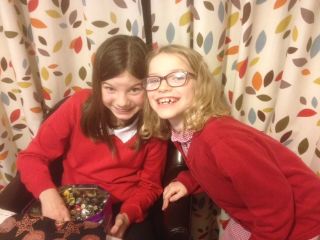 Young Quilters making Christmas projects!