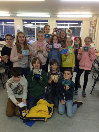 Orpington YQs make quilted postcards...